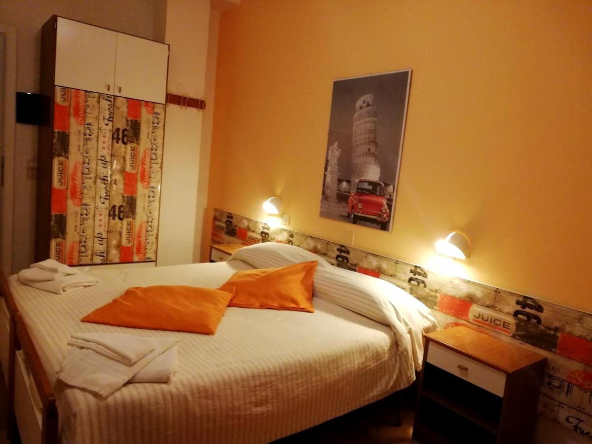 Hotel Galles Ріміні Екстер'єр фото