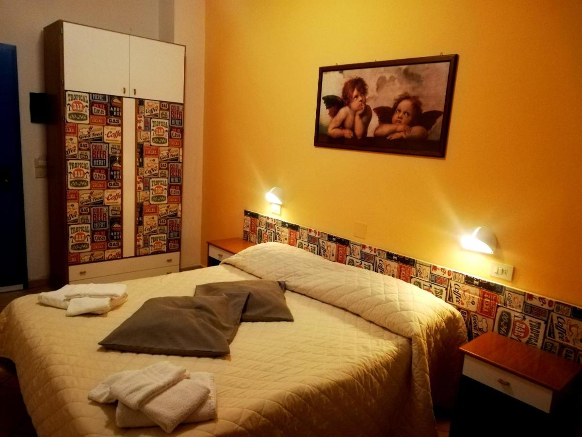 Hotel Galles Ріміні Екстер'єр фото